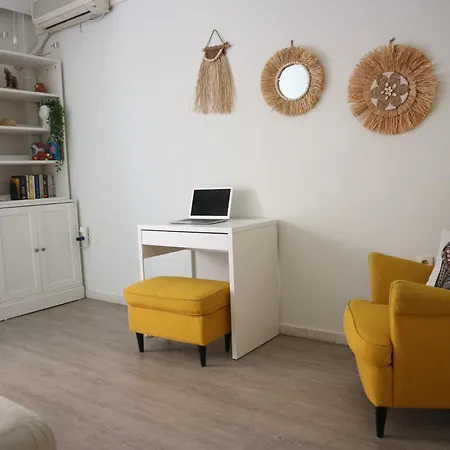 דירה Grandma Mary's ניאה פלאגיה