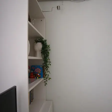 Grandma Mary's * ניאה פלאגיה